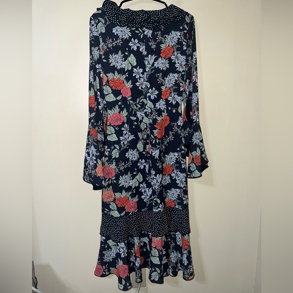 Finders Keepers Astral Dress in Black Floral Small - Picture 5 of 5